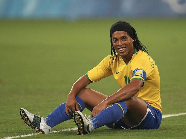 Ronaldinho - biểu tượng của trường phái hoang dã Samba cổ điển
