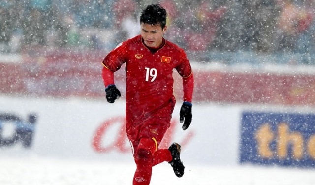 Nguyễn Quang Hải thi đấu cho U23 Việt Nam