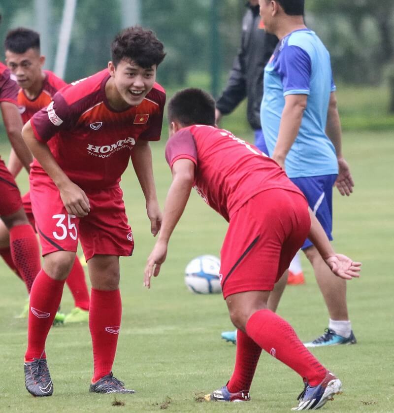 Sự nghiệp bóng đá của cầu thủ Huỳnh Tiến Đạt