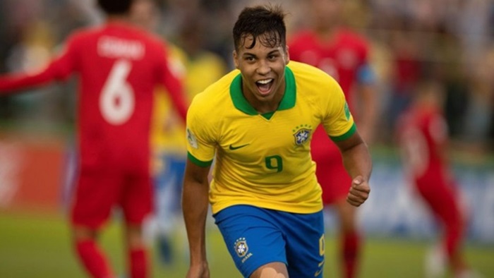 Kaio Jorge là tiện đạo bóng đá người Brazil