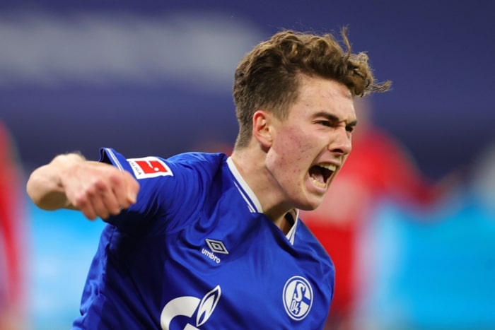 Matthew Hoppe là tiền đạo trẻ tuổi của Schalke