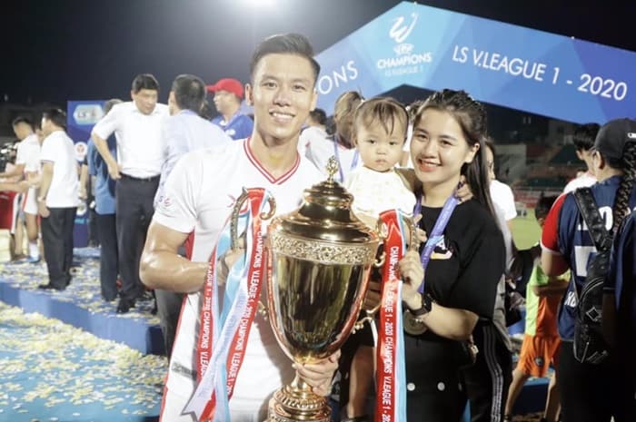 Quế Ngọc Hải giúp CLB Viettel vô địch V.League 2020